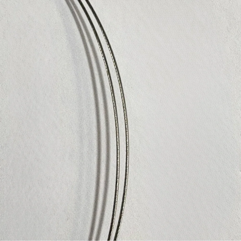 Vintage Wire Curved Swerve Pendant Choker Necklace